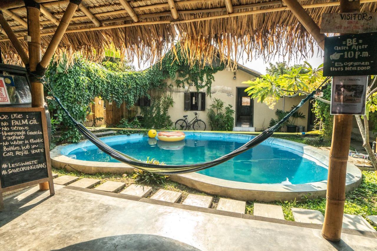 Losmanos Hostel Yogyakarta Exteriör bild
